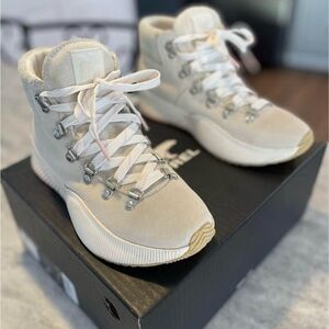 Sorel Out N About III Conquest WP Women’s Sz 7 boots